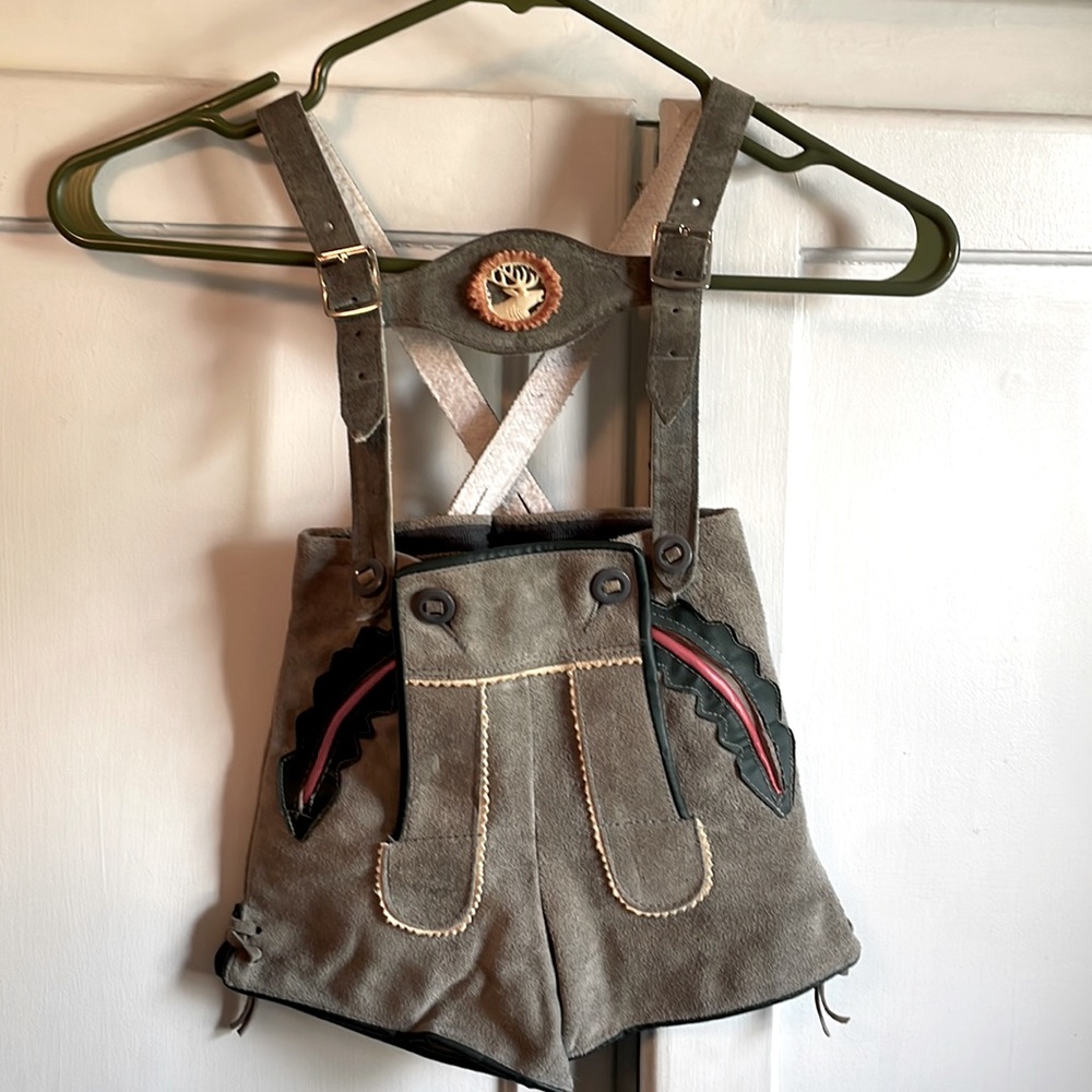 Authentic kids lederhosen